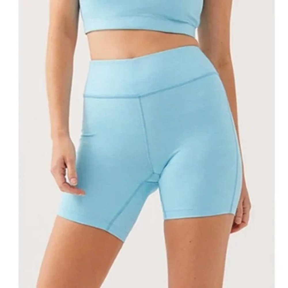 OUTDOOR VOICES Techsweat Move Free 6" Shorts size XXSmall XXS Larimar bike short
